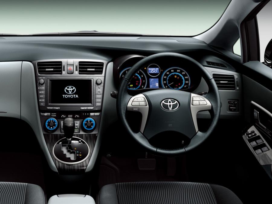  Toyota Mark X ZiO Aerial 2011 года  (фото 2 из 4)